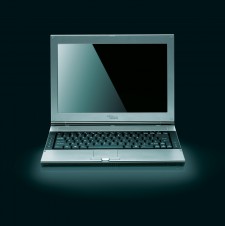 Kunde FUJITSU SIEMENS COMPUTERS  / Agentur RED / Projekt ANZEIGE, BOSCHÜRE, MESSEWAND - LIFEBOOK Q  / Job BILDRETUSCHE, COLORMATCHING, COMPOSING