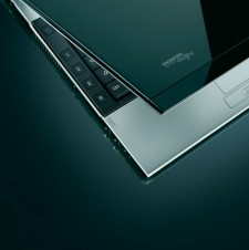 Kunde FUJITSU SIEMENS COMPUTERS  / Agentur RED / Projekt ANZEIGE, BOSCHÜRE, MESSEWAND - LIFEBOOK Q  / Job BILDRETUSCHE, COLORMATCHING, COMPOSING