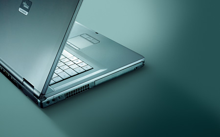 Kunde FUJITSU SIEMENS COMPUTERS / Agentur PRO DESIGN / Projekt ANZEIGENKAMPAGNE / Job RETOUCH, COLOR MATCHING, COMPOSING